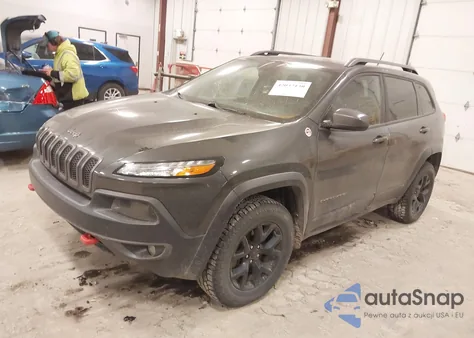 2015 Jeep Cherokee Trailhawk z USA, uszkodzony, nr VIN 1C4PJMBSXFW525218